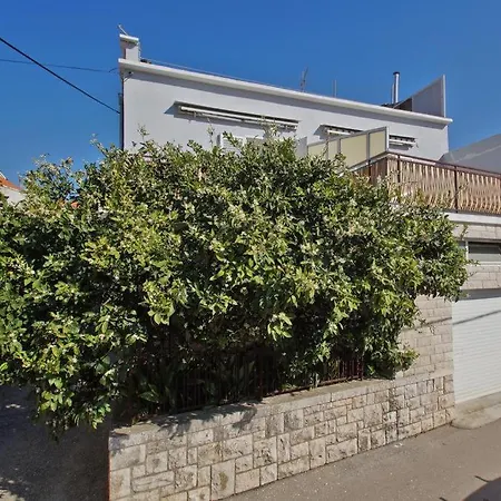 Apartment Apartman Bacic *